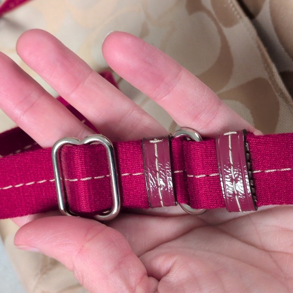 Coach Signature Canvas and Patent Leather Shoulder Bag K1394-29561E - Picture 14 of 15